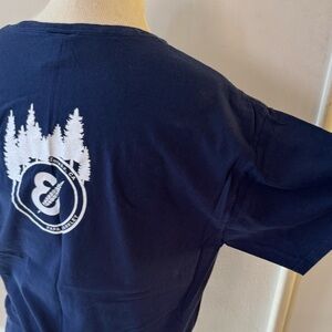 Papa & Barkley (Fruit of the Loom) Navy Blue Soft Cotton T w Forest Graphic sz L